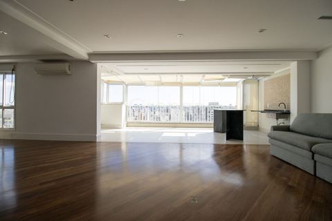 Cobertura à venda em Moema, 290 m²
