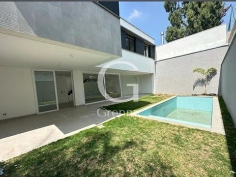 Casa Assobradada à venda em Campo Belo, 450 m²