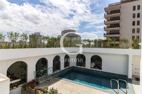 Cobertura à venda em Moema, 650 m²