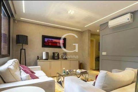 Apartamento à venda em Moema, 230 m²
