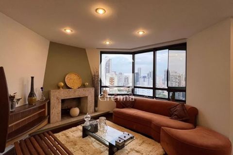 Apartamento à venda em Sumaré, 237 m²