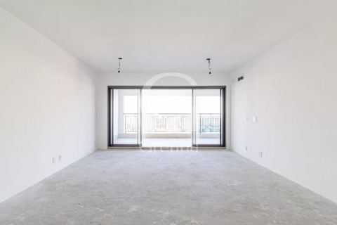 Apartamento à venda em Moema, 149 m²