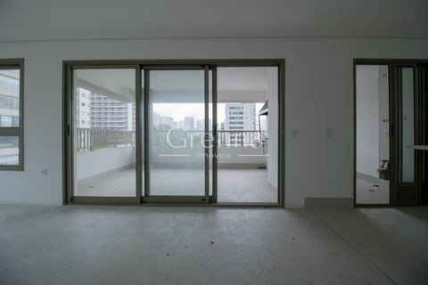 Apartamento à venda em Moema, 148 m²