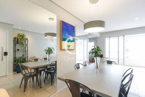 Apartamento à venda em Moema, 104 m²