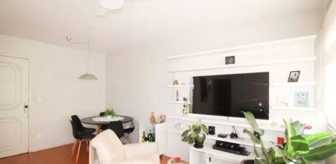 Apartamento à venda em Moema, 90 m²