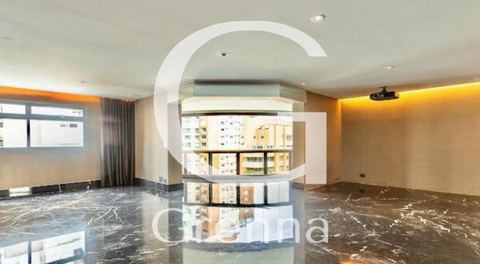 Apartamento à venda em Vila Uberabinha, 227 m²