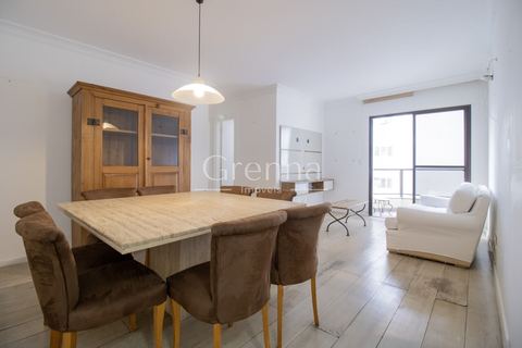Apartamento para alugar em Moema, 80 m²